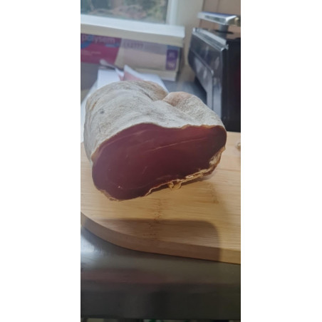 noix saucissons noisettes terre ecureuil foret bois orange ecorces herbe apero adultes enfans montagne