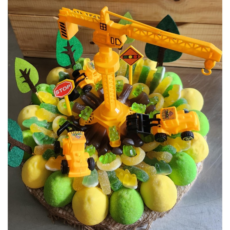 gateau bonbons chantier anniversaire fete enfants bébé adultes barbecue gender haribo