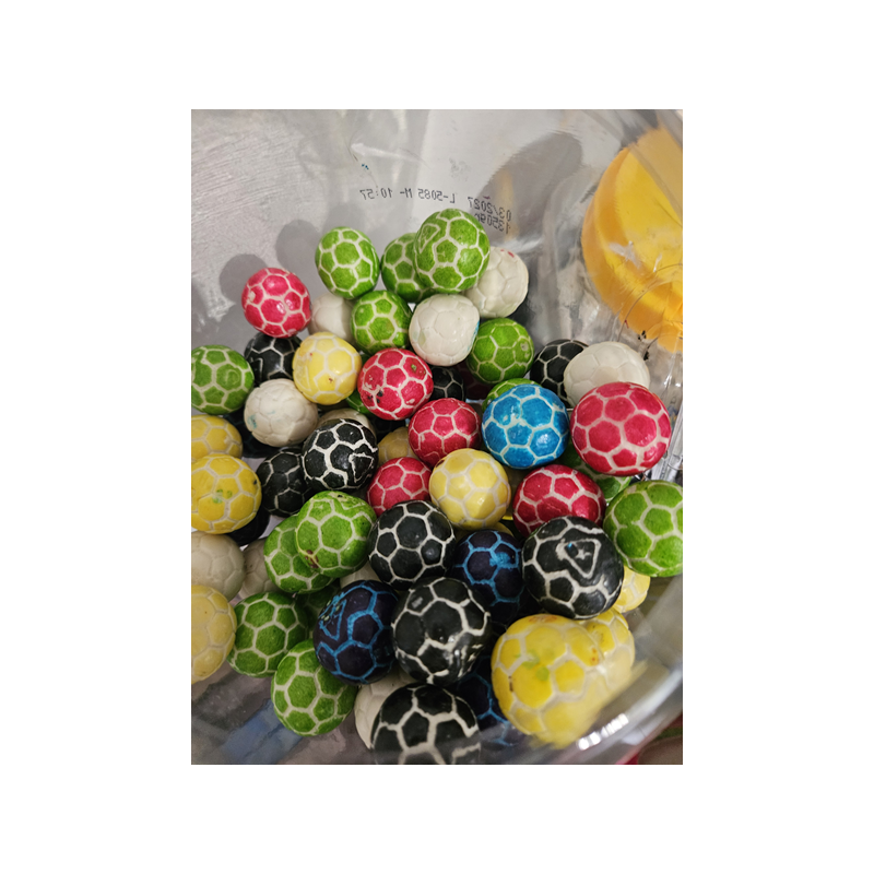 chewing-gum coloration balle foot couleur terrain anniversaire enfants adultes